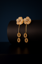 Aurora Bloom Floral Drop Earrings | Gold-Plated Stainless Steel – KZ8812320