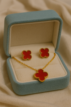Clover Pendant & Studs Jewelry Set | Gold-Plated Stainless Steel  – KZ8812321