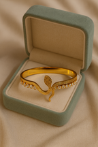 Crystal Cobra Elegance Kada | Gold-Plated Stainless Steel– KZ8812362