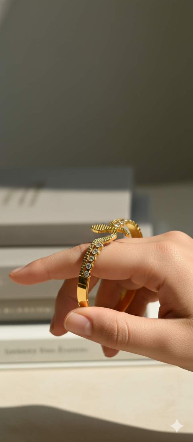 Crystal Cobra Elegance Kada | Gold-Plated Stainless Steel– KZ8812362