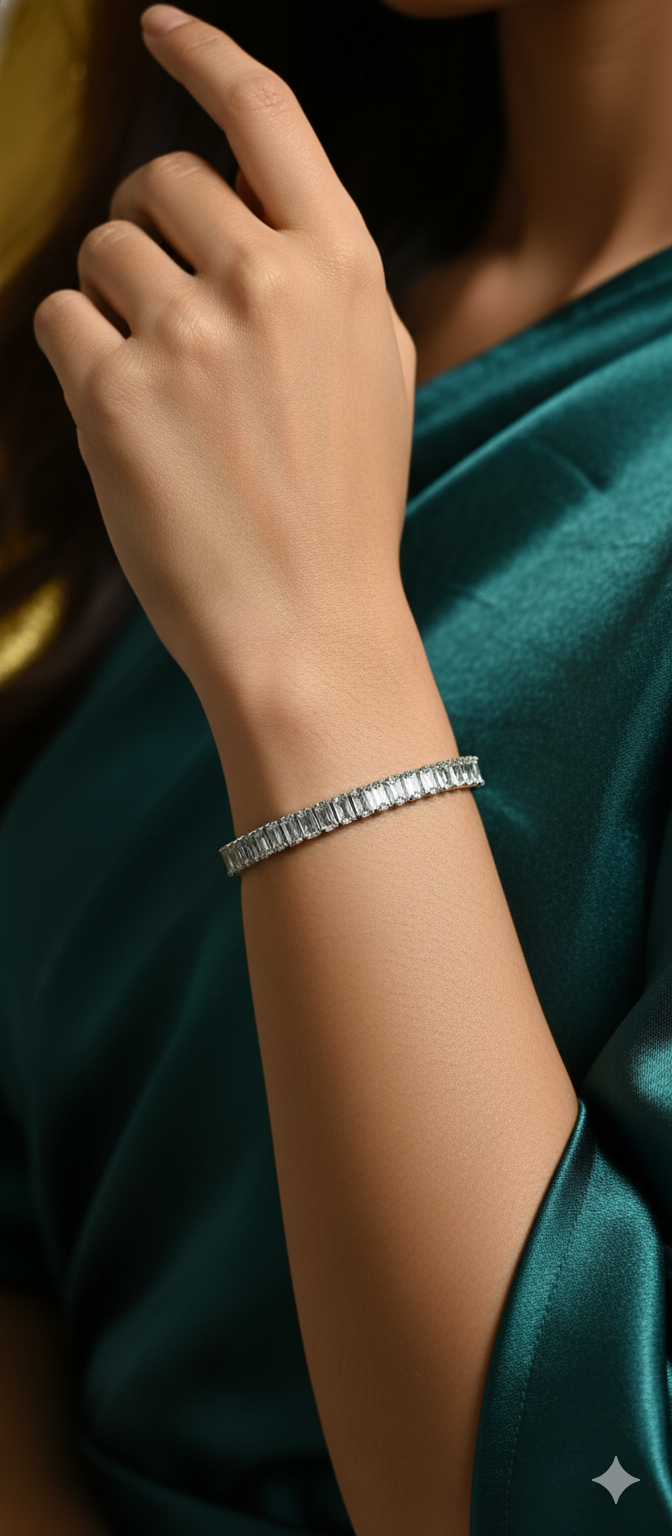 Crystal Royale Tennis Bracelet | Gold-Plated Stainless Steel – KZ8812363