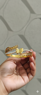 FlutterLeaf Elegance Kada | Gold-Plated Stainless Steel – KZ8812365