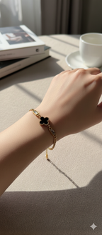 Black Clover Baguette Bracelet | Adjustable Gold-Plated Stainless Steel – KZ8812306