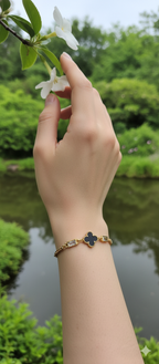 Black Clover Baguette Bracelet | Adjustable Gold-Plated Stainless Steel – KZ8812306