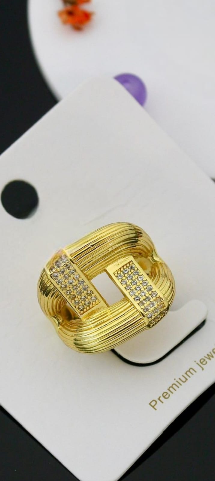 Golden Vogue Ring | Adjustable Gold-Plated Stainless Steel–KZ8812399