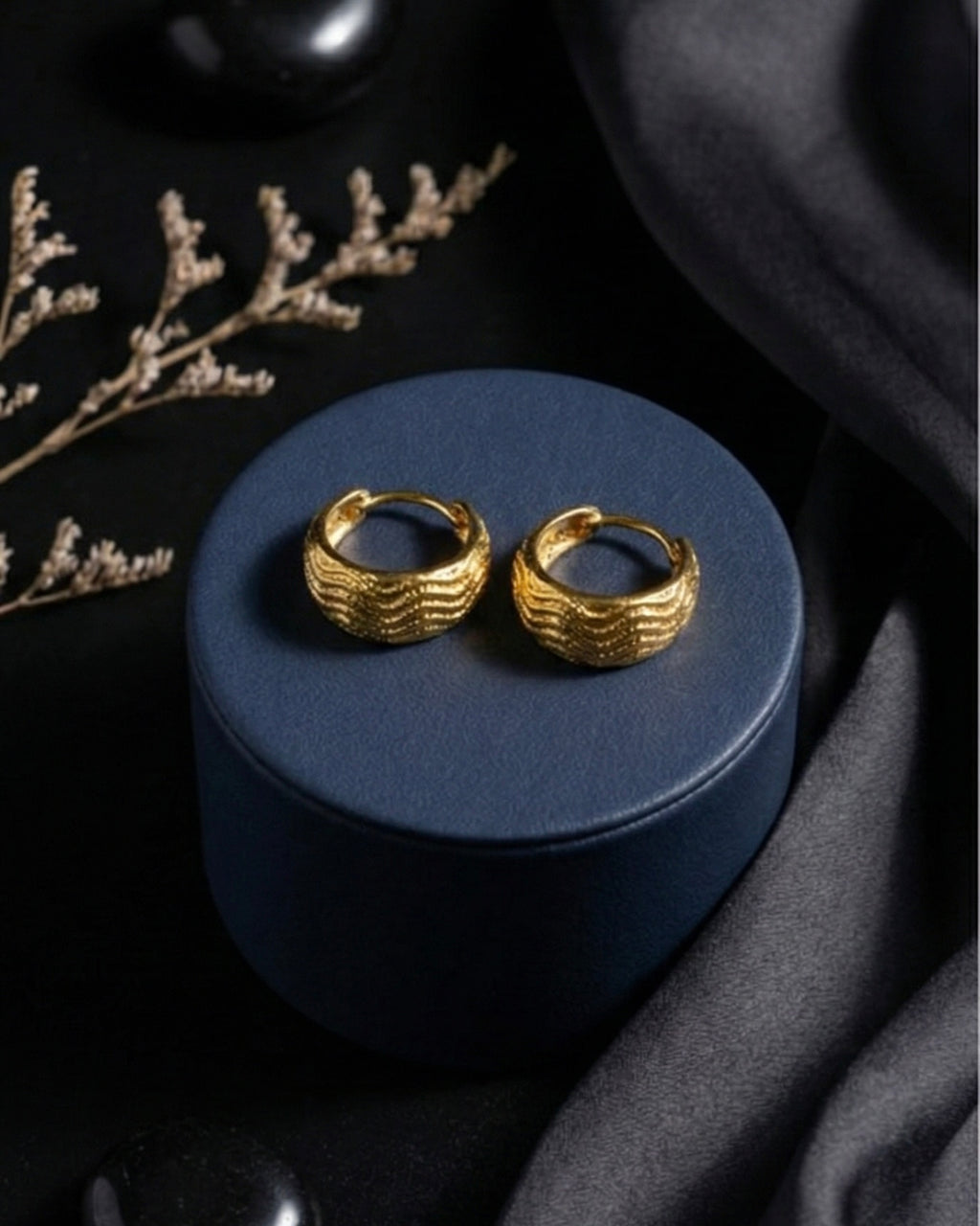 Golden Wave Mini Hoops | Gold-Plated Brass– KZ8812336