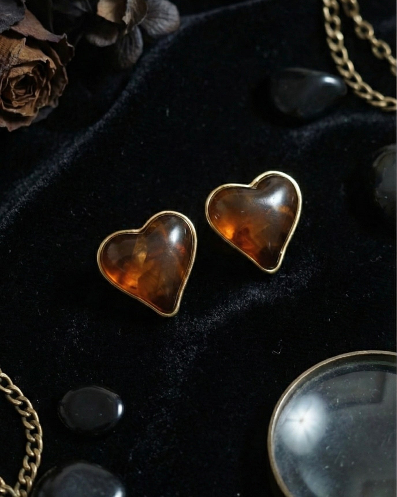 Golden Honey Heart Studs | Gold-Plated Stainless Steel – KZ8812334