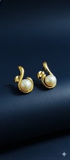 Infinity Curve Pearl Earrings | Gold-Plated Stainless Steel  – KZ8812339