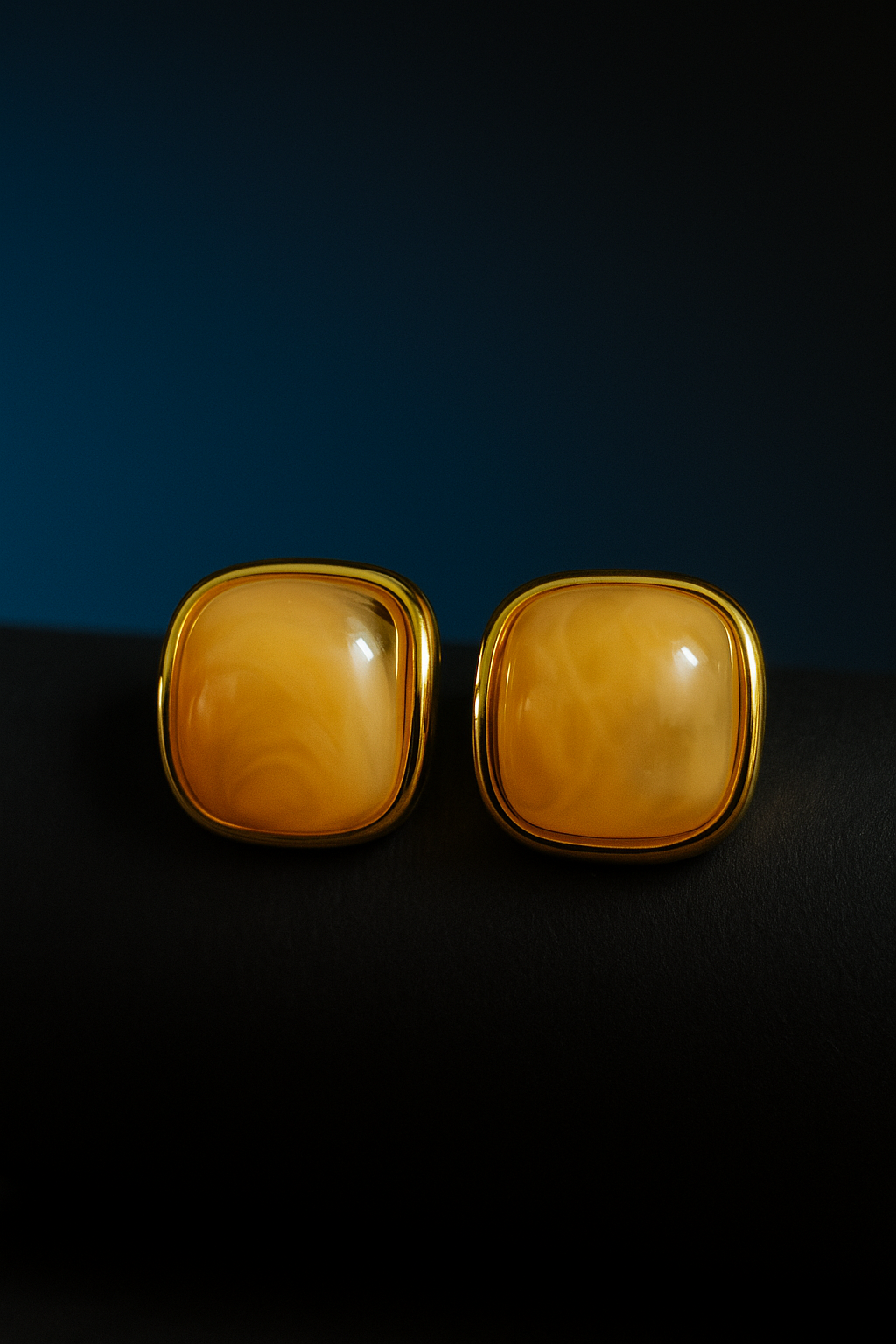 Marble Gloss Gold Studs |  Gold-Plated Stainless Steel – KZ8812340