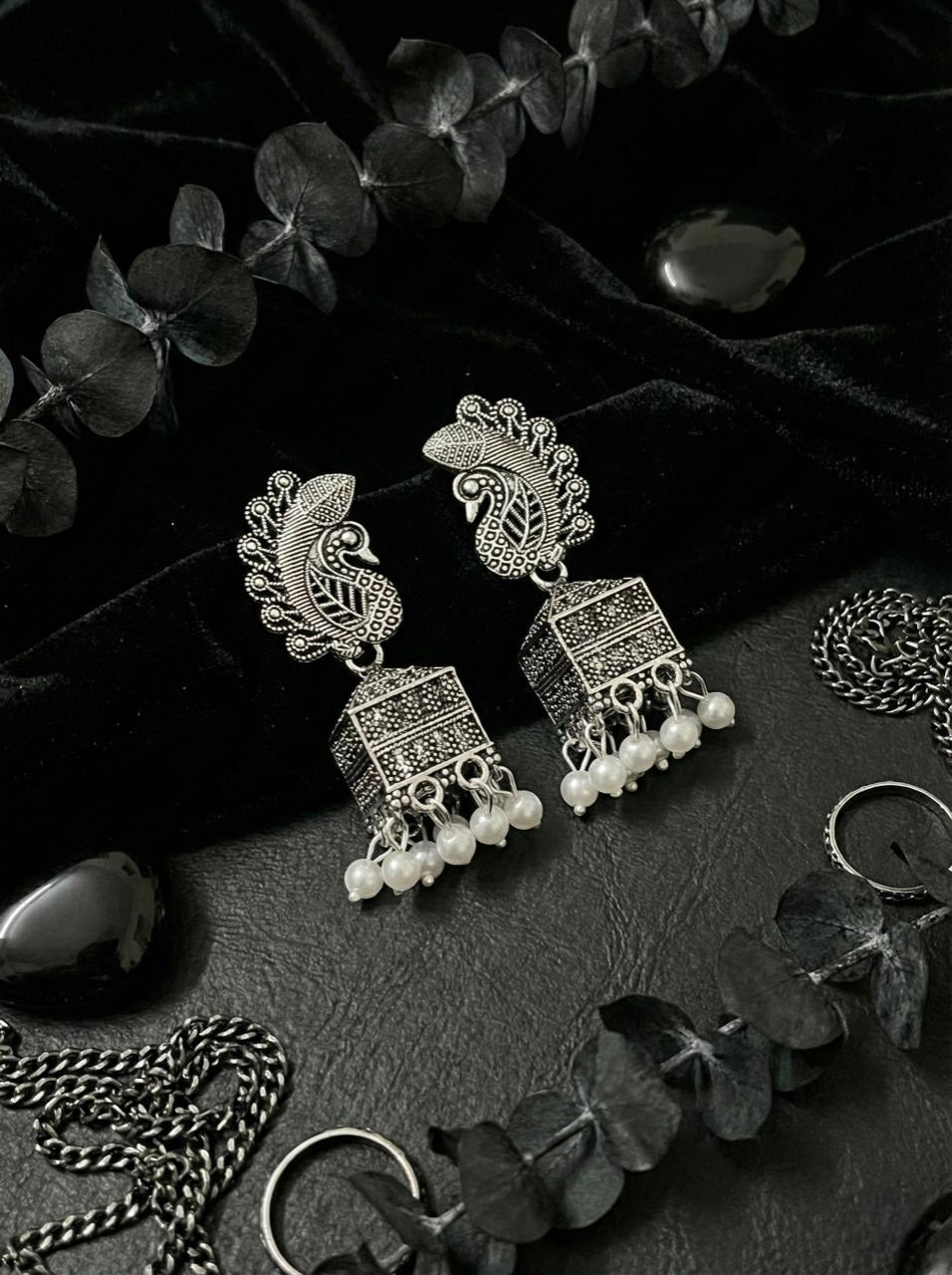 Morni Pearl Drop Earrings | Silver Oxidised Earrings – PL88123120