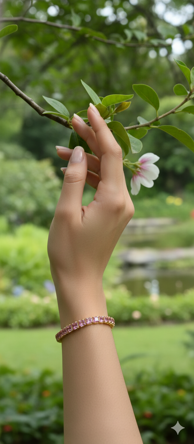 Pink Radiance Luxe Bracelet | Gold-Plated Stainless Steel – KZ8812369