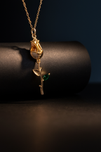 Golden Rose Bud Necklace | Gold-Plated Stainless Steel – KZ8812302