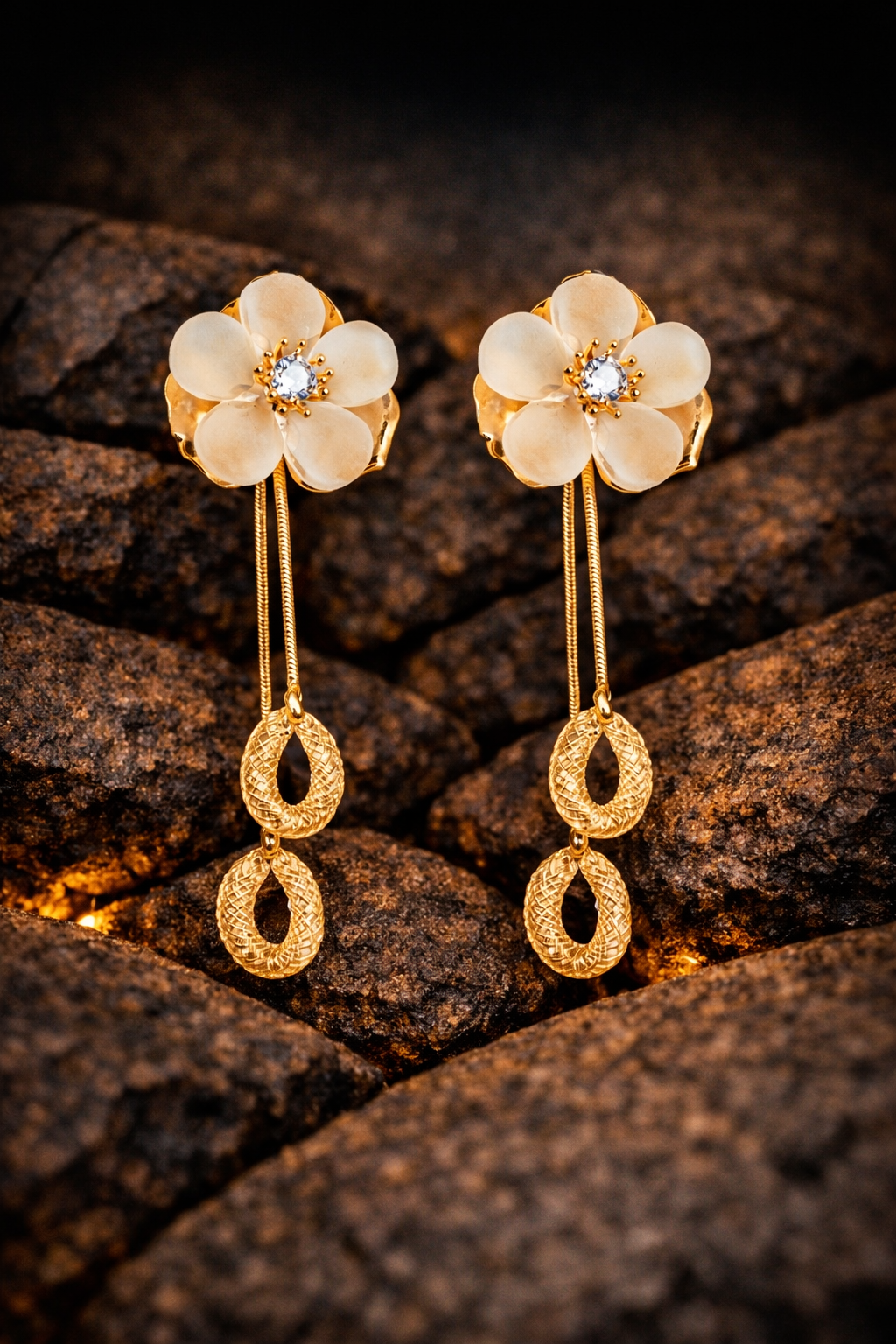 Aurora Bloom Floral Drop Earrings | Gold-Plated Stainless Steel – KZ8812320