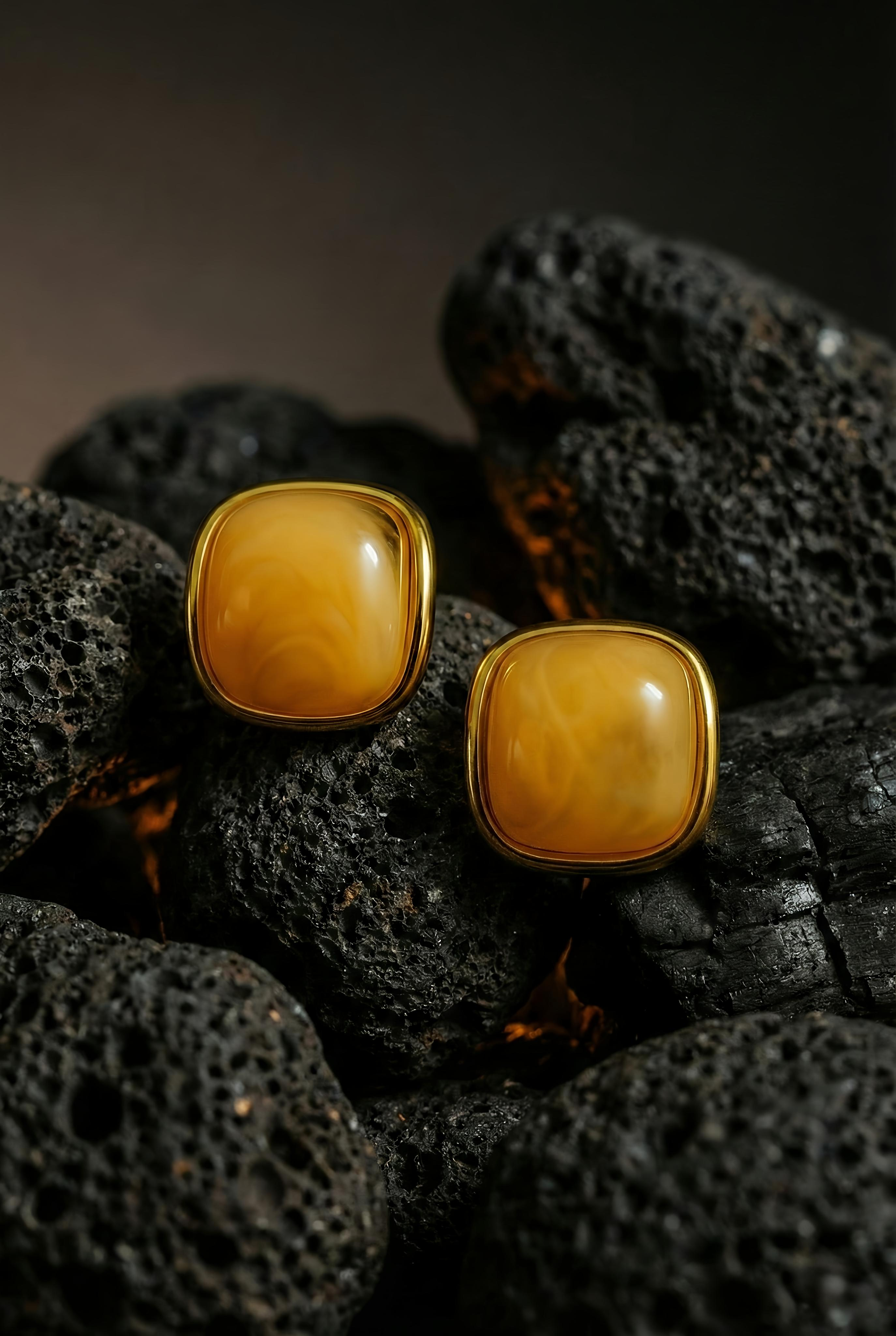 Marble Gloss Gold Studs |  Gold-Plated Stainless Steel – KZ8812340