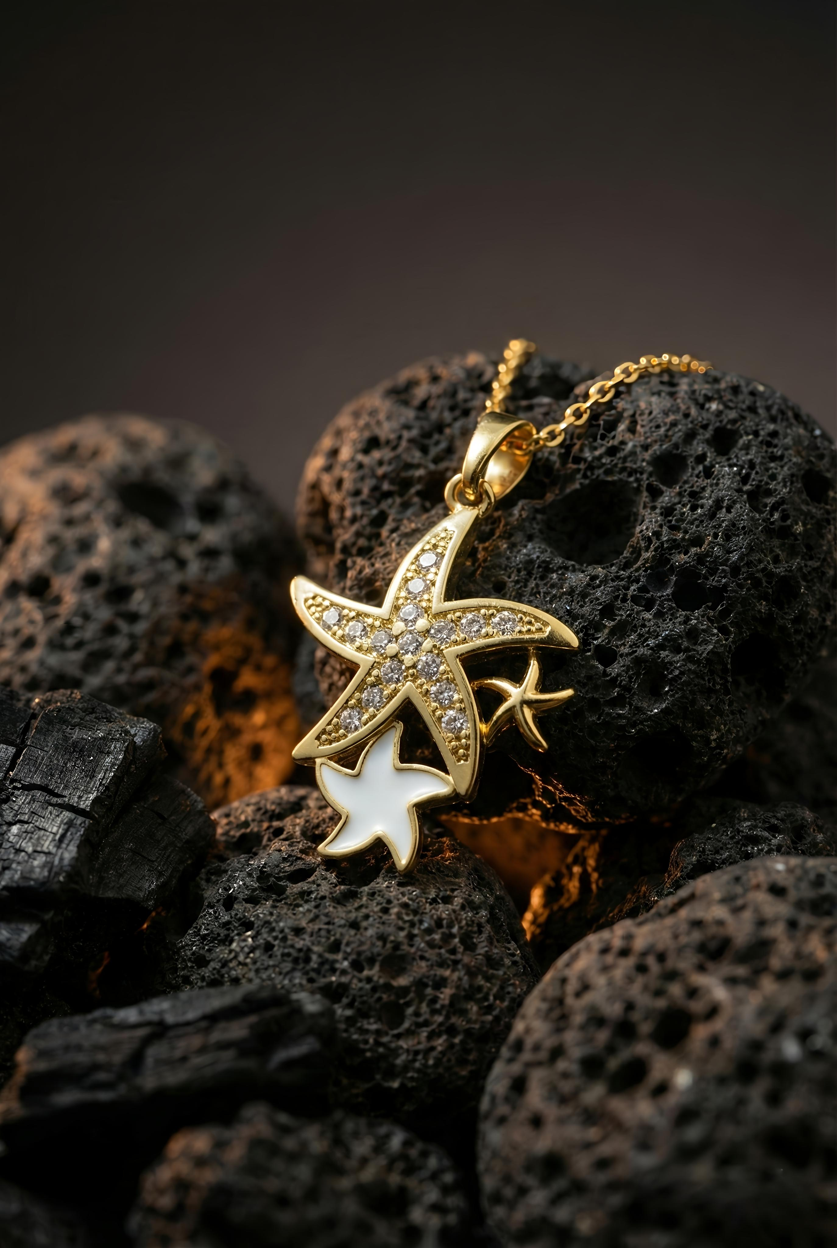 Starfish Sparkle Necklace | Gold-Plated Stainless Steel – KZ8812359