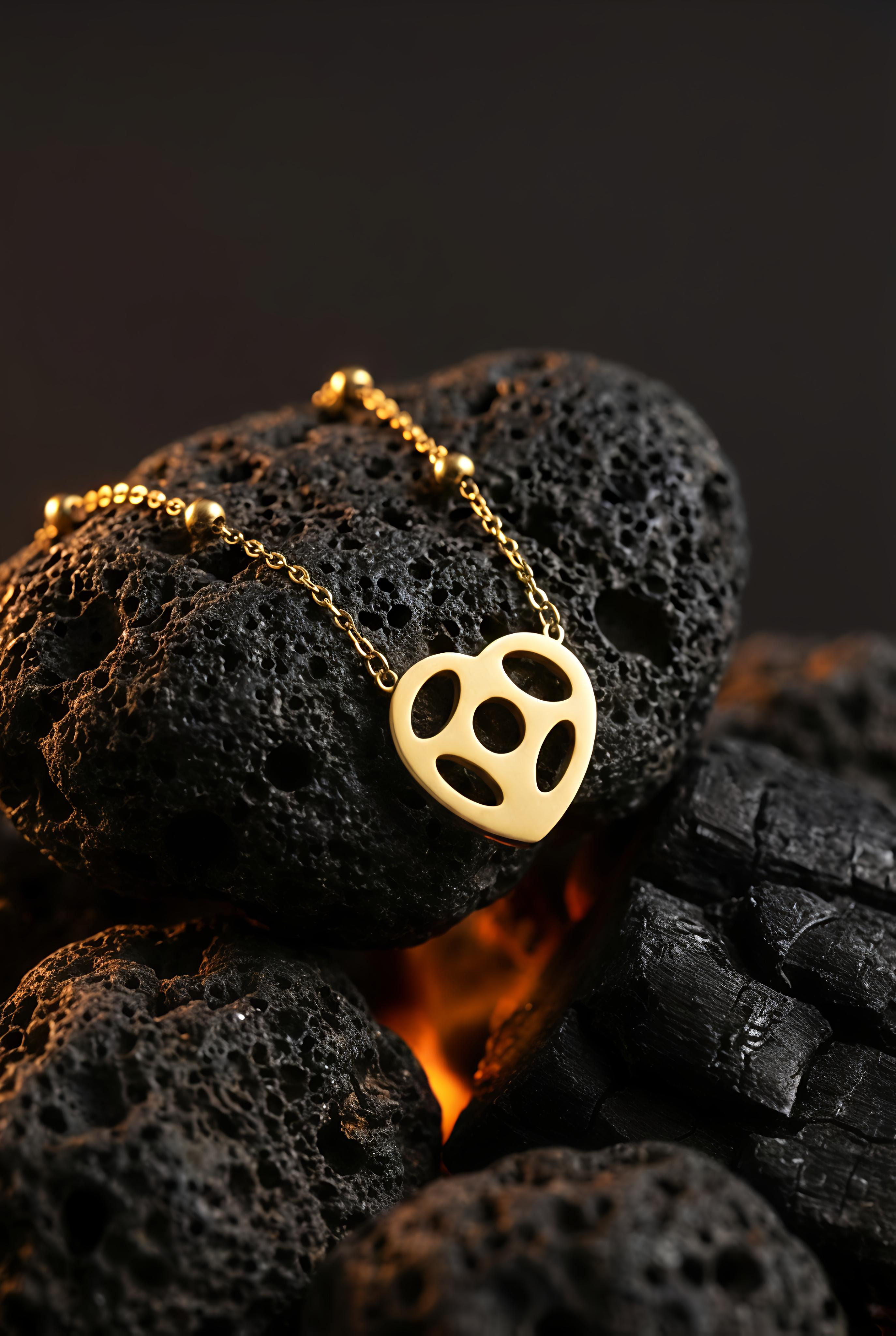 Cut-Out Love Pendant | Gold-Plated Stainless Steel– KZ8812349