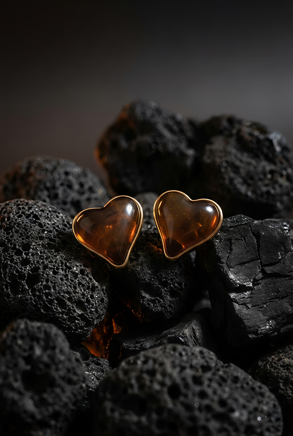 Golden Honey Heart Studs | Gold-Plated Stainless Steel – KZ8812334