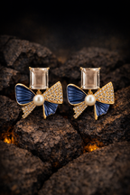 Crystal Bow Pearl Stud Earrings | Gold-Plated Stainless Steel  – KZ8812311